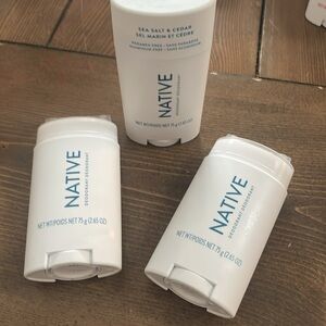 Native Sea Salt & Cedar Deodorant - White
